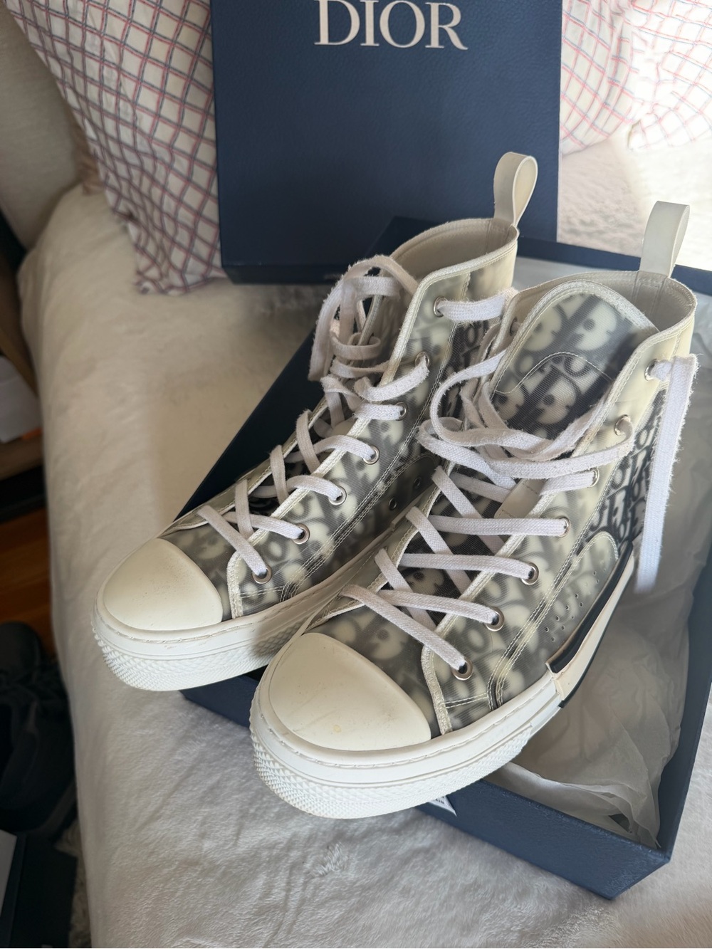 Dior B23 High-Top Sneakers - Picture 6 of 7